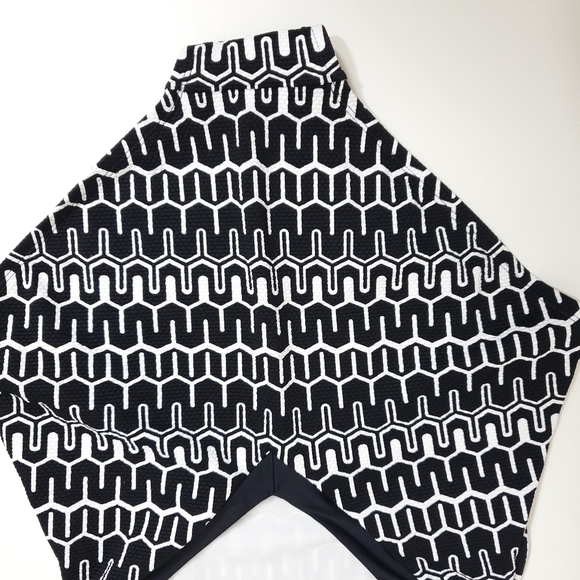 Merona geometric print swimsuit medium - Picture 6 of 13